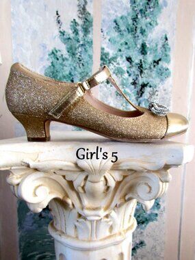 GIRL'S GOLD SHOES, 5, SPARKLY DREAM PAIRS, METALLIC BOWS, T-STRAP, 1.5" HEELS